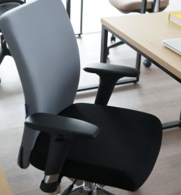 Dapatkan Kursi Kantor Surabaya Terbaik Dengan Cara Ini
